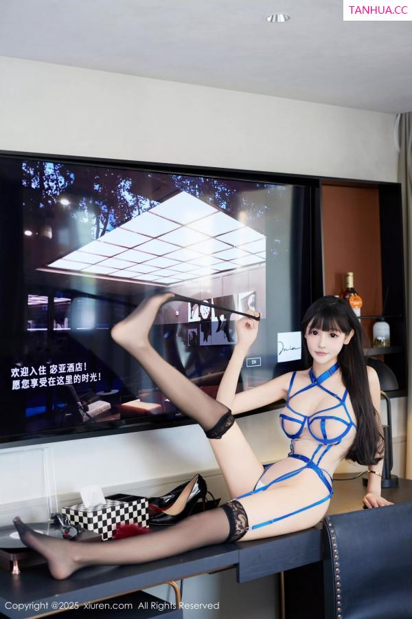   [XiuRen]高清写真图 2025.04.15 No.10154 智恩baby 性感OL第40张图片